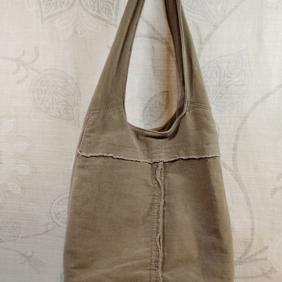 Army Green Shoulder Bag with Patches - Picture 3 of 4